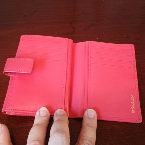 YSL Patent Leather Kisslock Coin Pouch Wallet - Picture 3 of 5